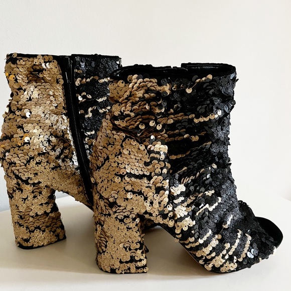 Enzo Angiolini Sequin Platform Heels - Picture 2 of 7